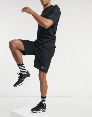 фото Черные флисовые шорты nike training dry-черный цвет