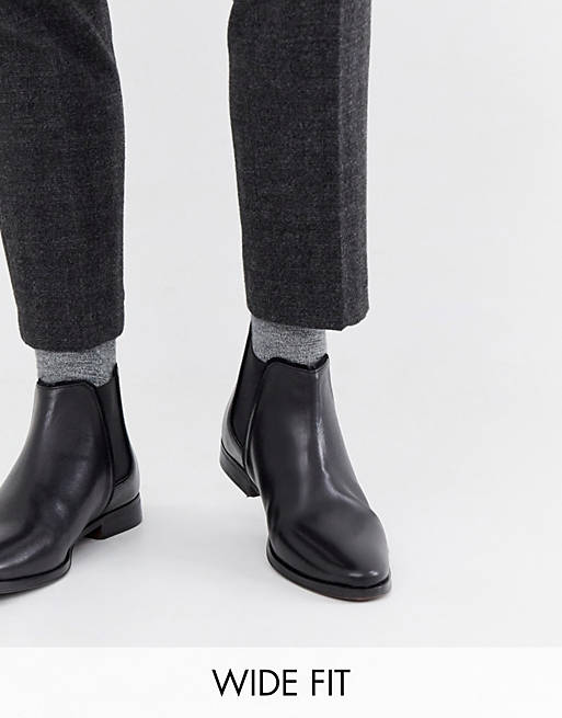 Черные кожаные ботинки челси для широкой стопы с однотонной подошвой ASOS DESIGN