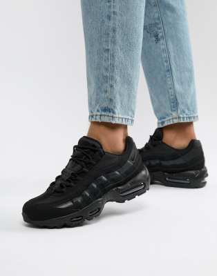 black nike airmax 95