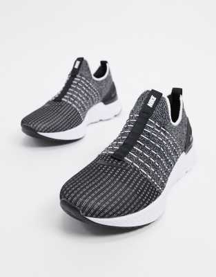 фото Черные кроссовки nike running react phantom flyknit-черный