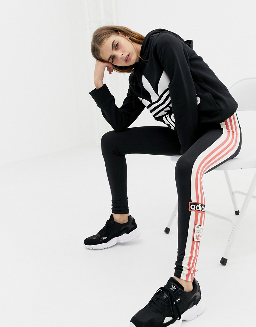 фото Черные леггинсы с тремя полосками и логотипом в винтажном стиле adidas originals-черный
