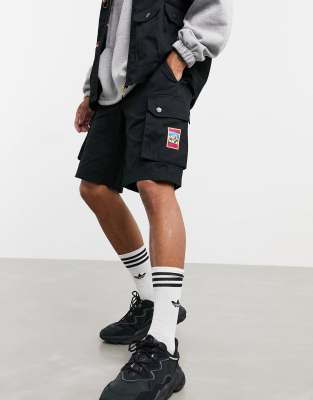 Черные шорты карго adidas Originals-Черный