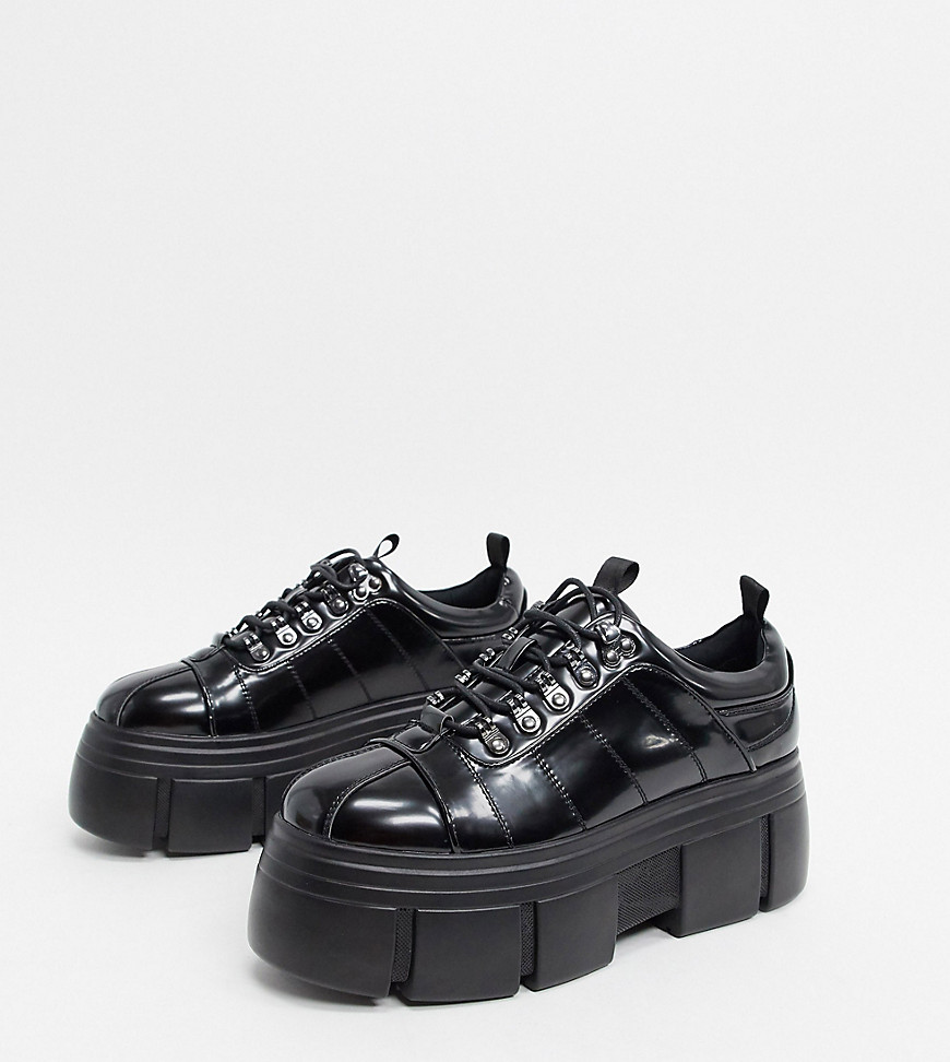 фото Черные туфли на платформе из искусственной кожи со шнуровкой для широкой стопы asos design-черный