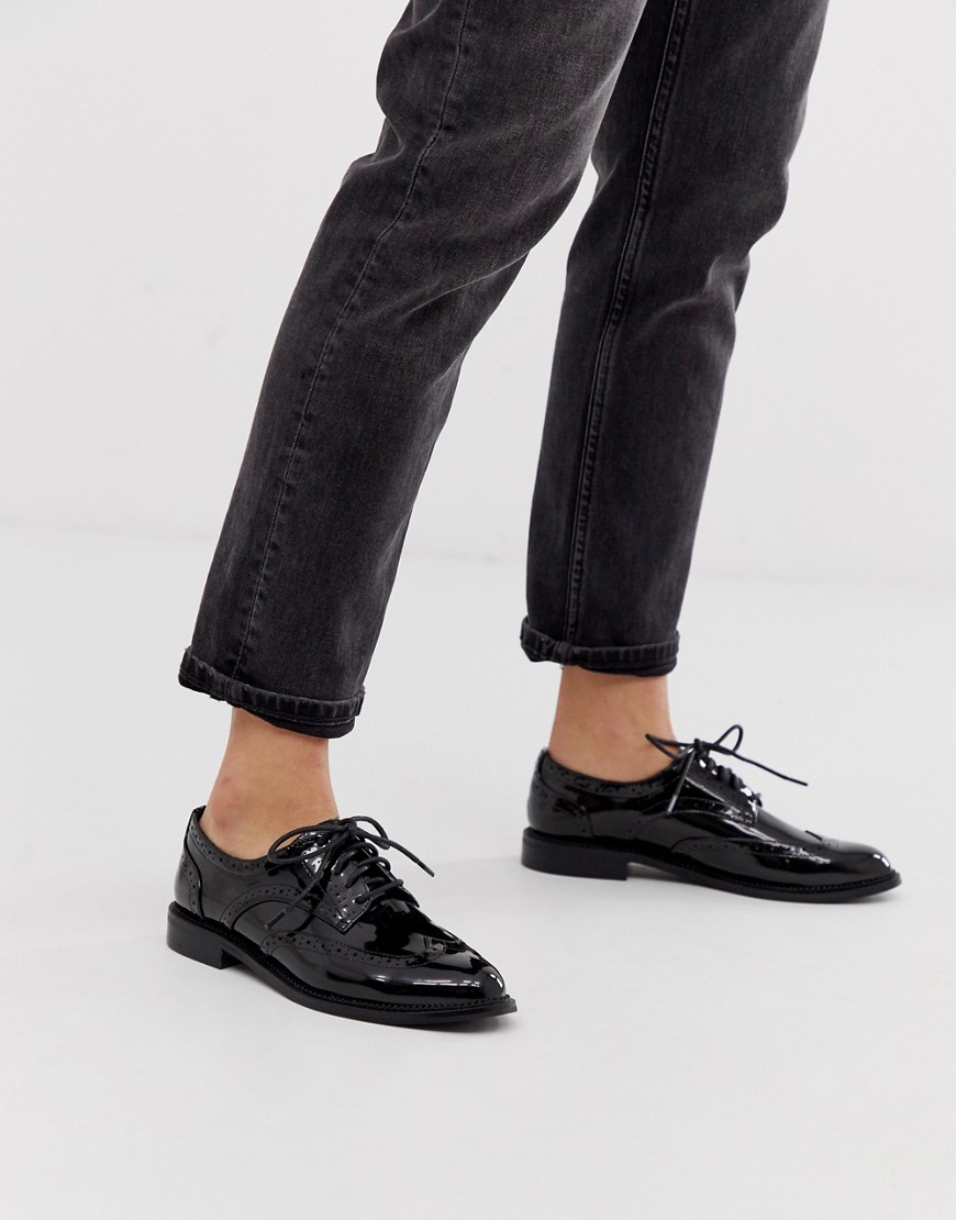 фото Черные туфли на плоской подошве asos design-черный