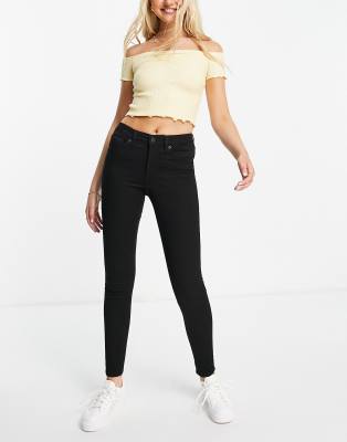Черные зауженные джинсы Monki-Черный цвет