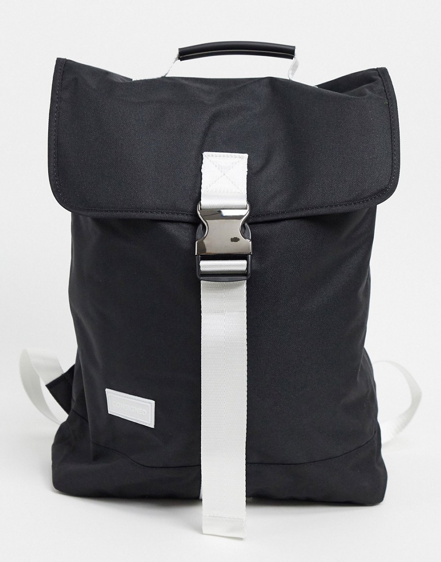 фото Черный большой рюкзак с контрастными ремешками consigned