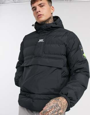 фото Черный дутый анорак helly hansen