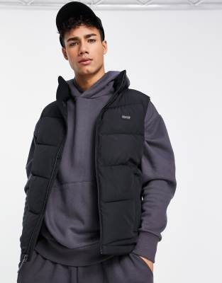 Черный дутый жилет на подкладке Hollister