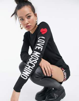 фото Черный джемпер с логотипом на рукаве love moschino