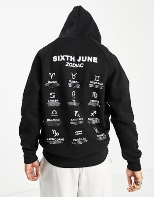 фото Черный oversized-худи с зодиакальным принтом на спине sixth june