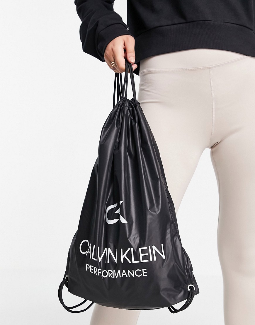 фото Черный рюкзак на затягивающемся шнурке calvin klein sports-черный цвет