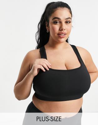 Cпортивная одежда  Asos Черный спортивный бюстгальтер с легкой степенью поддержки, квадратным вырезом и перекрестными бретельками сзади South Beach Plus-Черный цвет