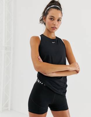 фото Черный топ nike pro training nike training