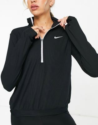 фото Черный топ с короткой молнией nike running element therma-fit