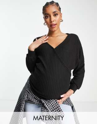 фото Черный топ в рубчик с запахом и удлиненным нижним краем new look maternity