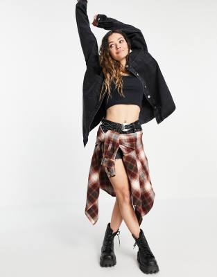 Джинсовые куртки  Asos Черный выбеленный шакет Topshop