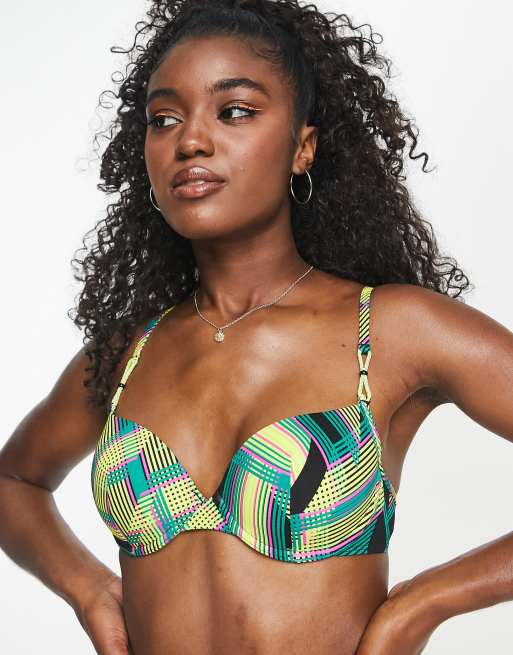 https://images.asos-media.com/products/cherry-beach-hobie-padded-underwire-bikini-top-in-black/202630559-3?$n_640w$&wid=513&fit=constrain