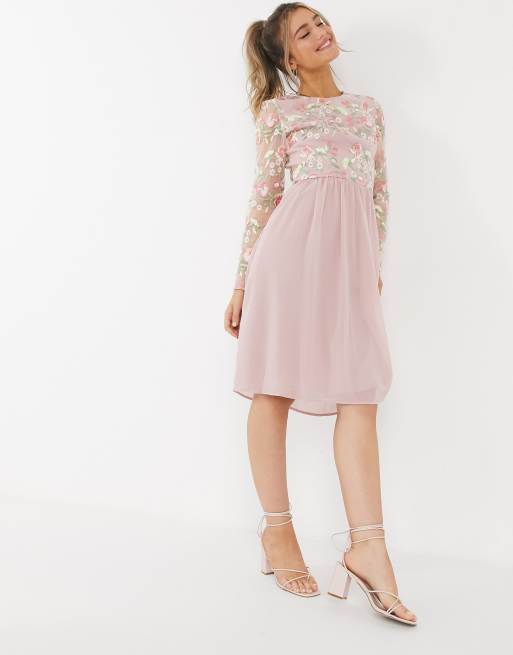 Plus Size Short Sleeve Floral Embroidered Midi Dress in Pink – Chi Chi  London