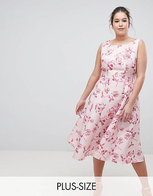 Chi Chi London Plus Fit and Flare Midi Dress with Seam Detail in Floral Print