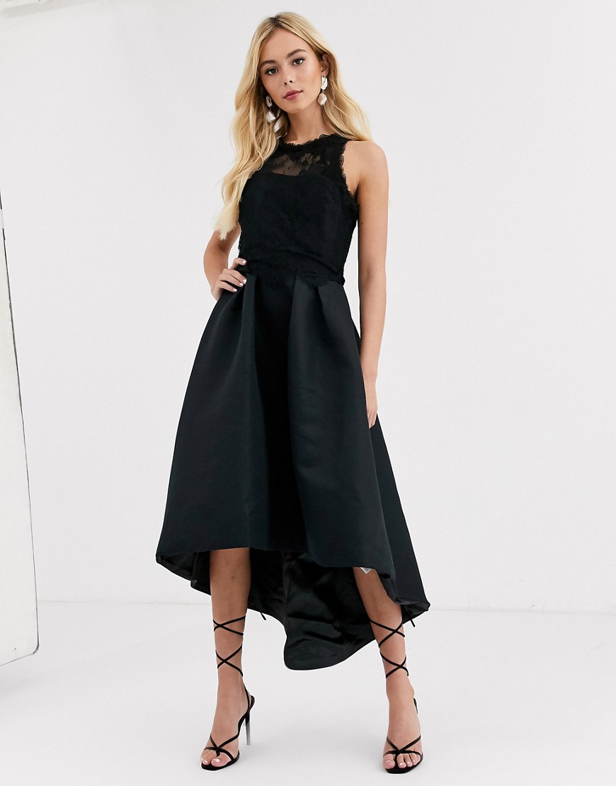 Chi Chi London - Satijnen jurk met ongelijke zoom in zwart