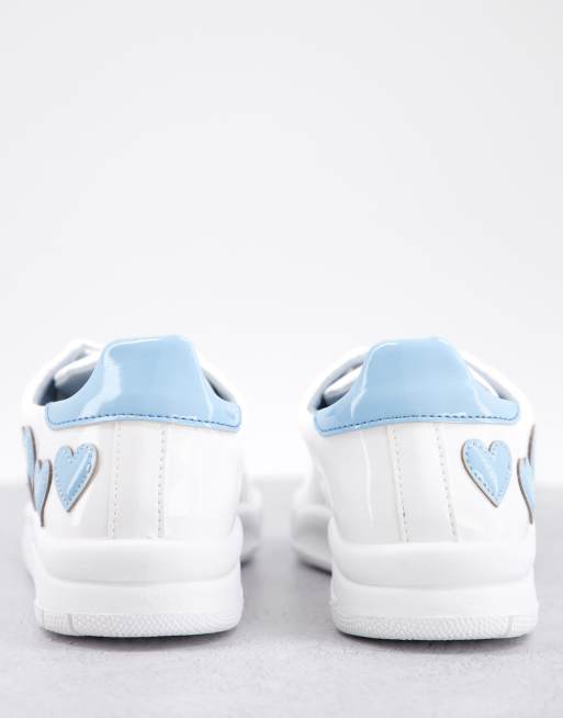 Chiara Ferragni roger heart sneakers in white and blue, 4 of 4