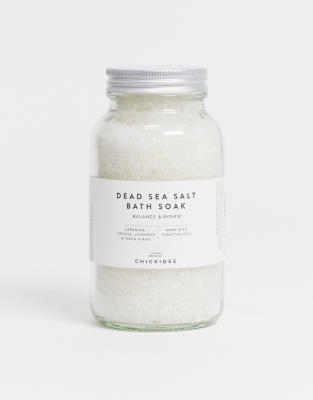 BRUBAKER Badesalz Mit Lavendel-Duft – 400 G Dose, Mit Natürlichen Extrakten & Holz-Messlöffel – Für Entspannende Wellness-Bäder
