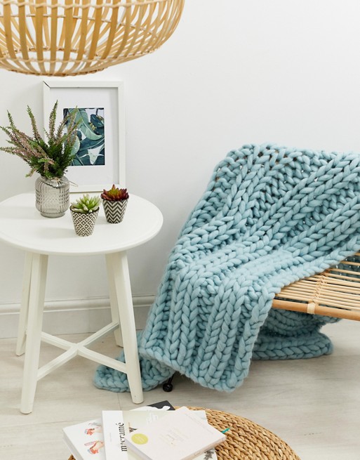 Chickidee mint knit cable knit throw