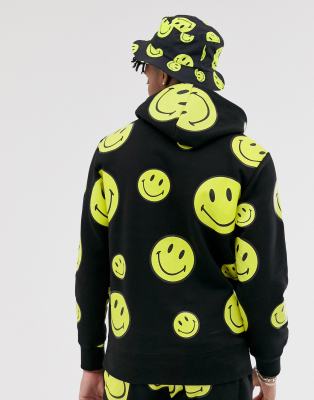 chinatown market smiley hoodie