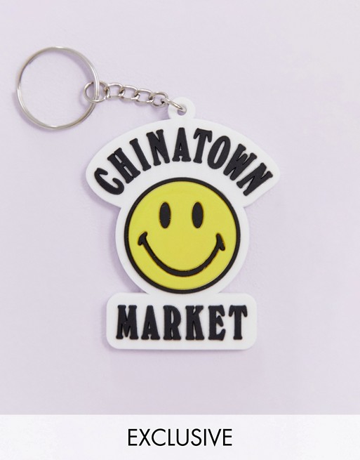 Chinatown Market Smiley keychain in yellow
