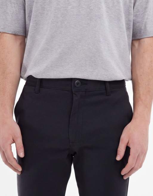 Chinos ajustados en negro de ASOS DESIGN, 4 de 5