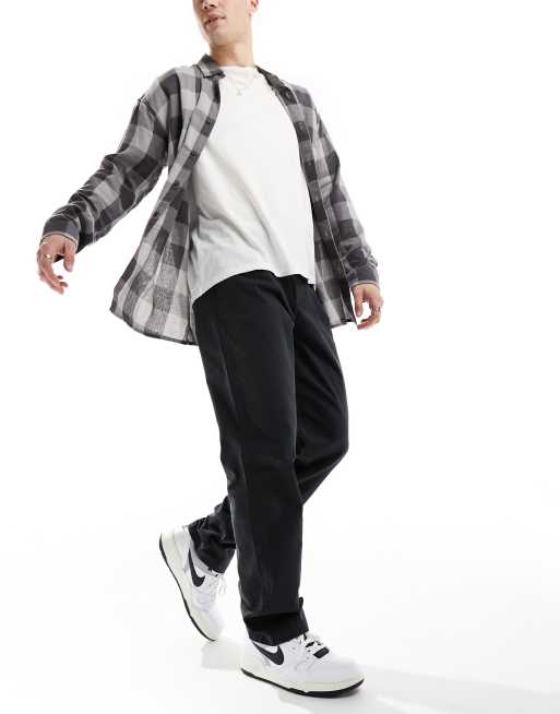 Chinos negros de corte recto con pinzas dobles de ASOS DESIGN