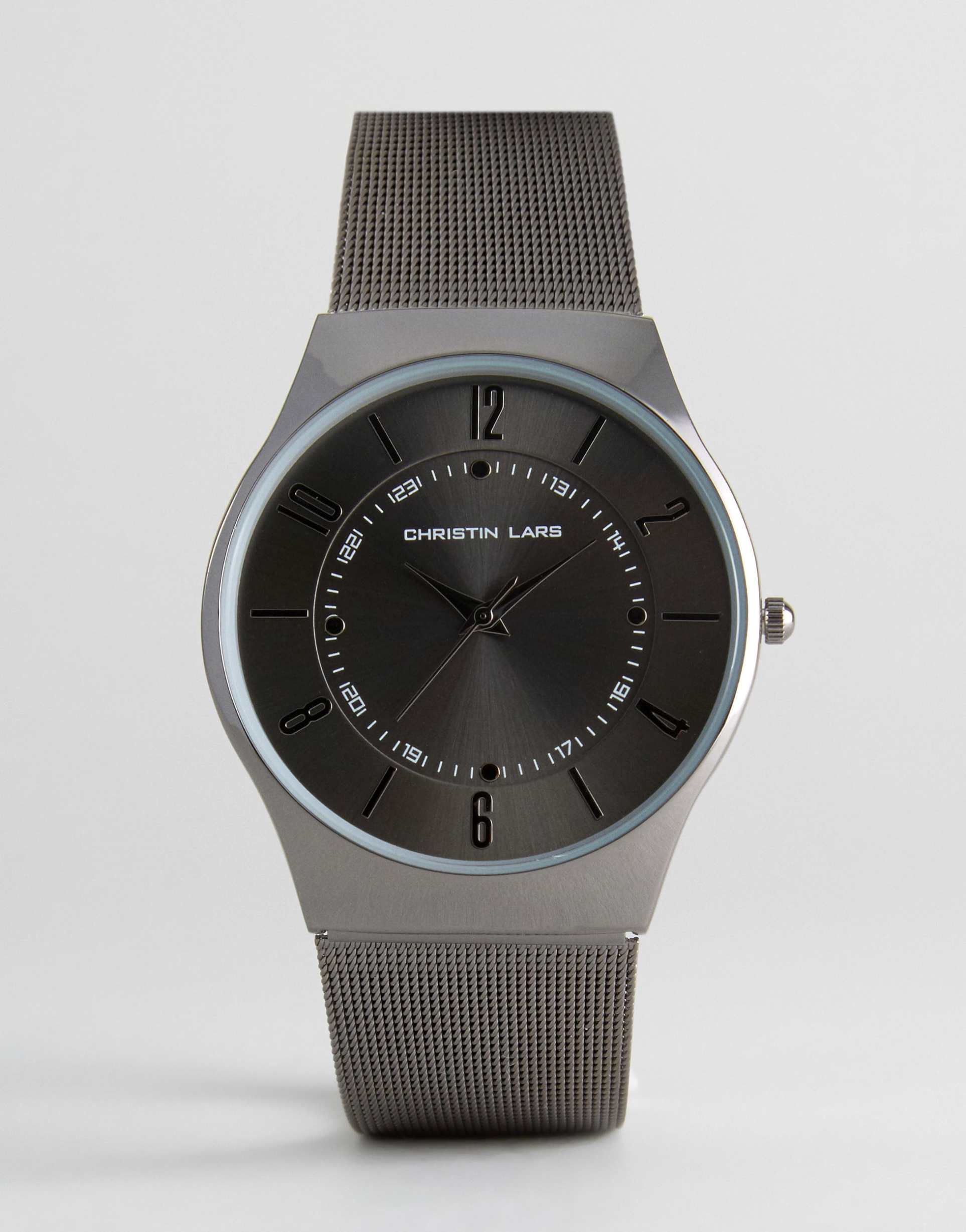 часы withings. настенные часы incantesimo design модель ego. часы на сером дереве. часы lexon. серые часы.