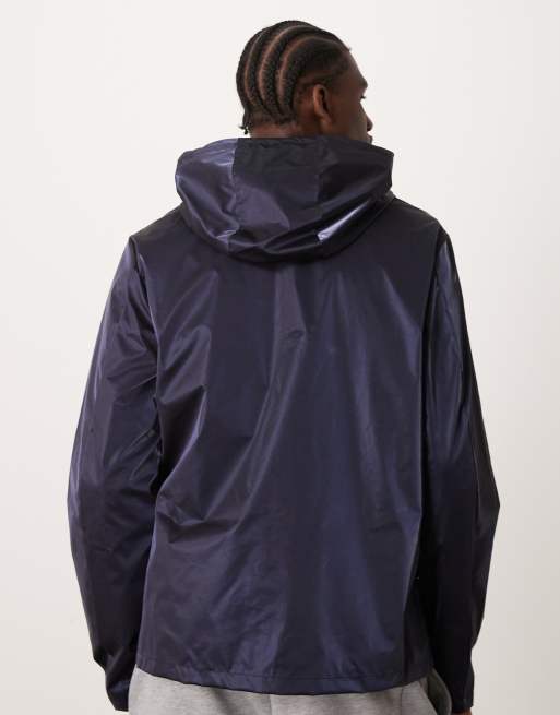 Chubasquero azul metalizado con acabado engomado resistente al agua de ASOS DESIGN, 4 de 4