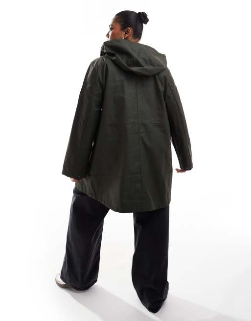 Chubasquero caqui intenso con capucha y acabado revestido de Vero Moda Curve, 4 de 4