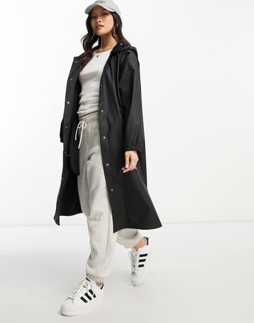 Chubasquero negro estilo parka con acabado engomado de ASOS DESIGN Petite, 4 de 4