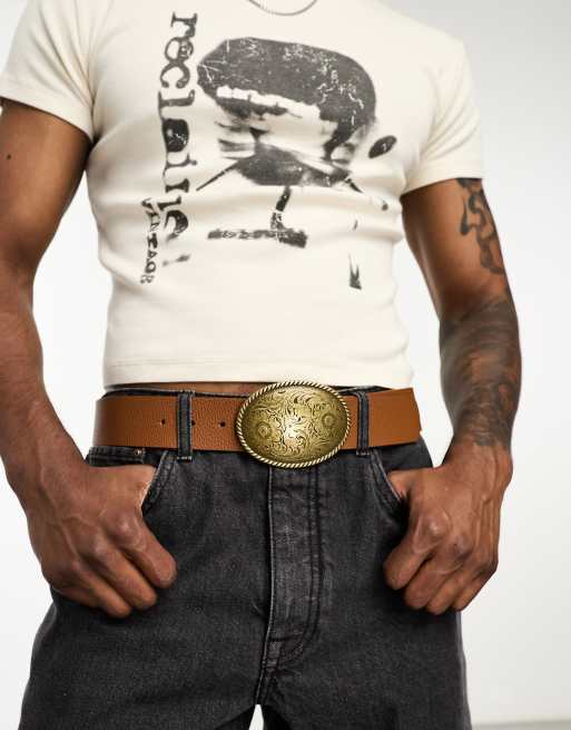 Cinturón marrón estilo wéstern de cuero sintético con hebilla llamativa de ASOS DESIGN