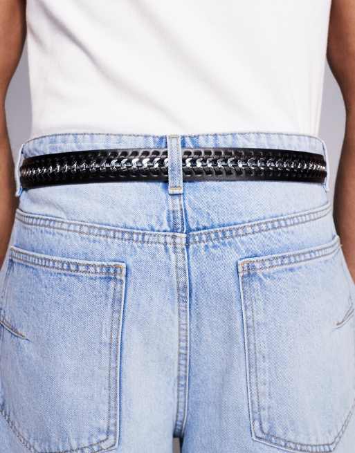 Cinturón negro de estilo wéstern de cuero sintético con detalle de cadena de ASOS DESIGN, 3 de 3