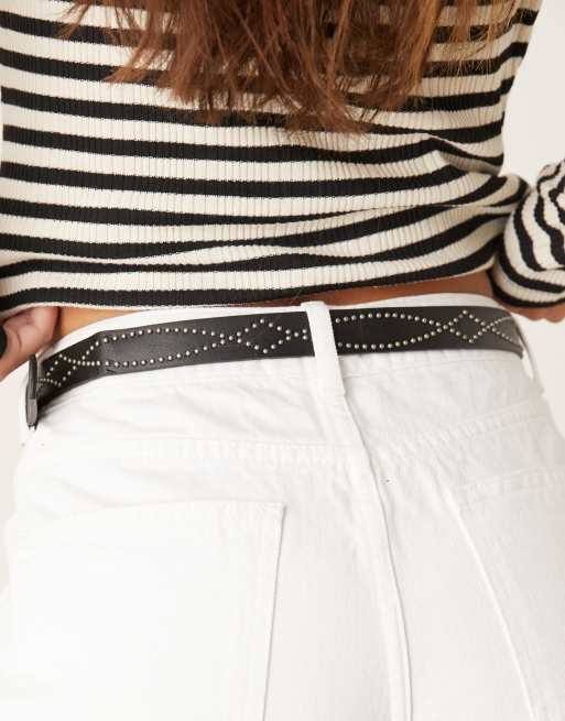 Cinturón para cintura y cadera negro de estilo wéstern con tachuelas de ASOS DESIGN, 2 de 3