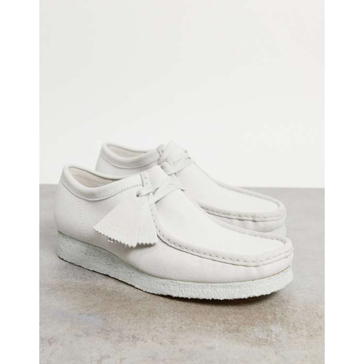 All white 2025 clarks wallabees