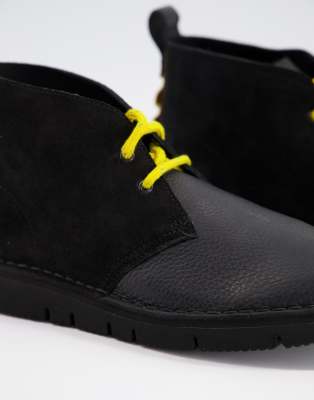 clarks originals desert boot black