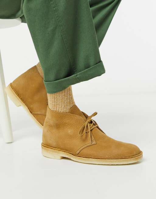 Clarks desert boots beige on sale suede