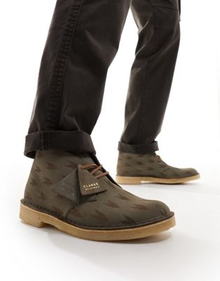 Clarks Originals desert boots in grey