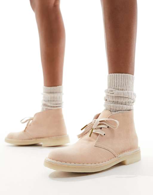 Clarks desert hot sale boots pink