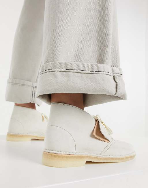 Clarks desert deals boots white