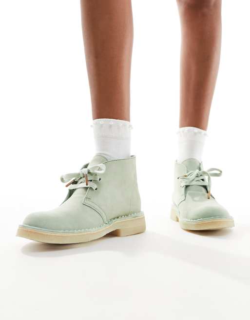 Clarks desert sale boots womens green