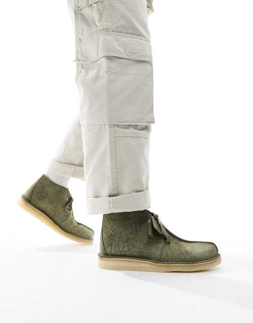 Clarks Originals Desert Trek Hi in forest green suede