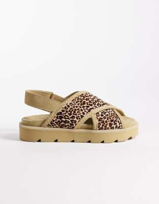 Clarks Originals Clarks Originals Meare Cross sandals in leopard print-Multi