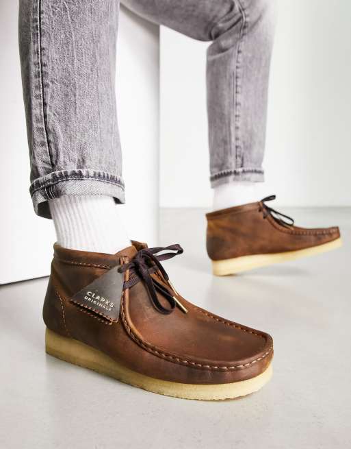 Brown leather store clarks wallabees