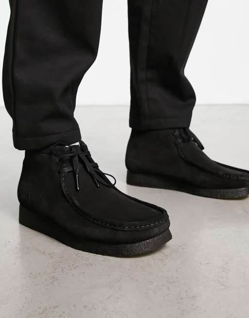 Black best sale suede wallabees