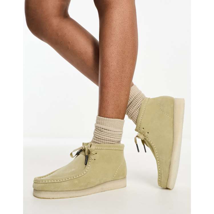 Clarks Originals Wallabee boots in maple suede W | ASOS